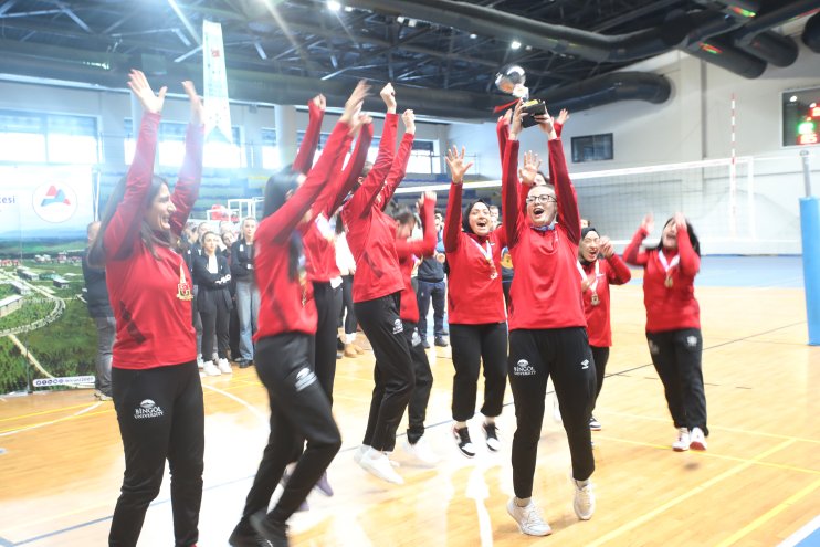 AİÇÜ Ev Sahipliğinde Düzenlenen ÜNİLİG Voleybol Bölgesel Lig Müsabakaları Sona Erdi8