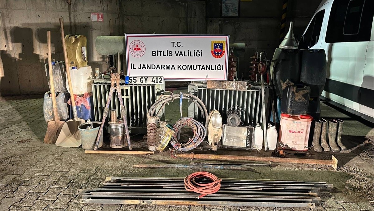 Bitlis'te 15 hırsızlık olayının faili 4 zanlı tutuklandı