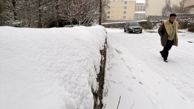 Erzurum, Ağrı, Ardahan ve Kars yeniden beyaza büründü1