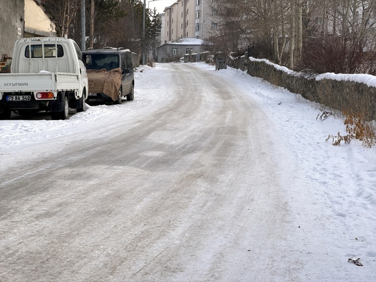 oldu Erzurum, hava soğuk Tunceli etkili ve Ağrı, Ardahan