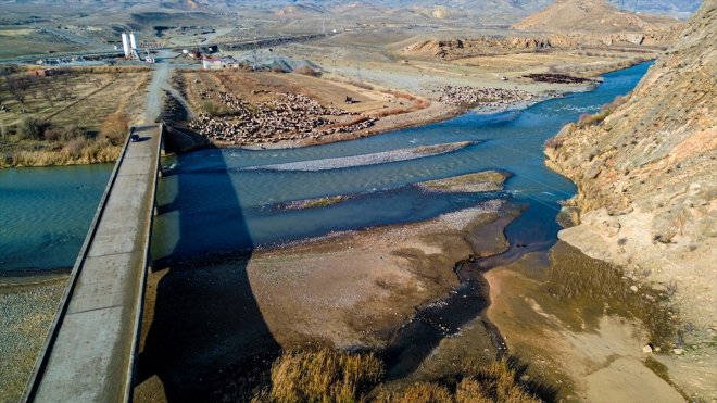 yaylalarından ve yolculukla Kars, Ağrı