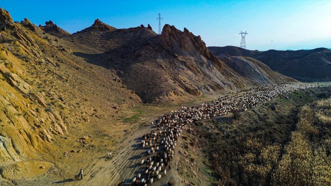 yolculukla göçerler, ve Iğdırlı yaylalarından Ardahan Kars, zorlu Ağrı