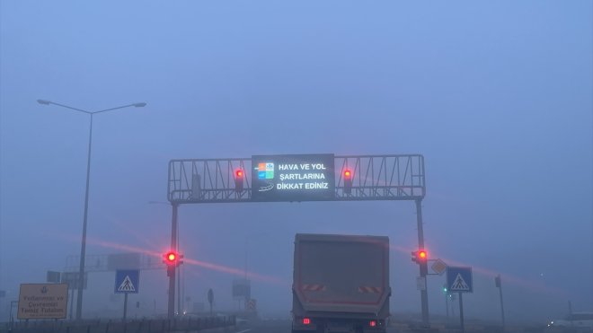 Kars'ta yoğun sis hava ulaşımını olumsuz etkiledi