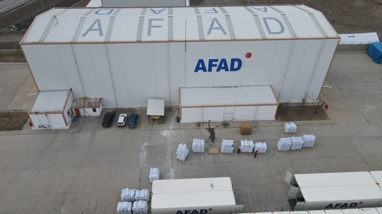 kuşağındaki lojistiğini bölgesel AFAD güçlendiriyor afet Erzincan