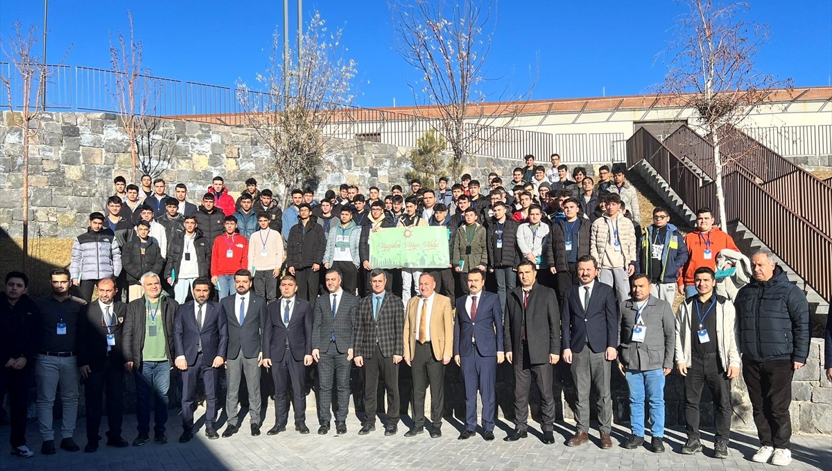 Bitlis'te "Maziden Atiye Ahlat" öğrenci programı başladı