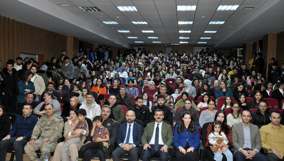 Çukurca'da "O Ses Çukurca Yarışması" düzenlendi