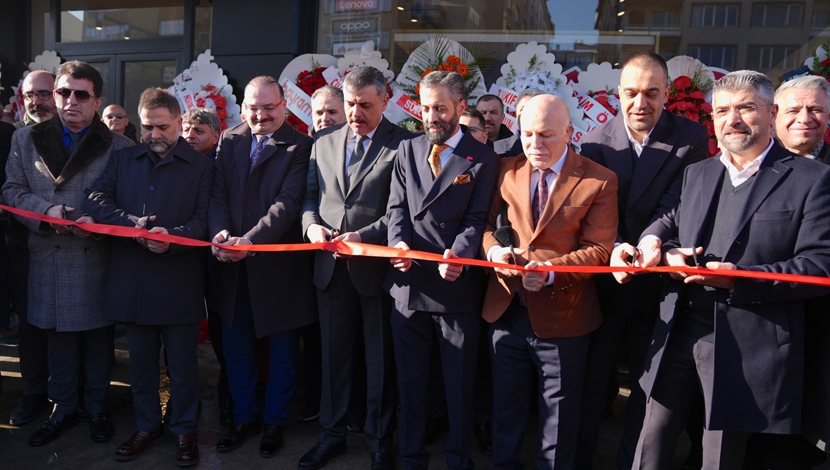 Erzurum Gazeteciler Cemiyeti'nin yeni hizmet binası açıldı