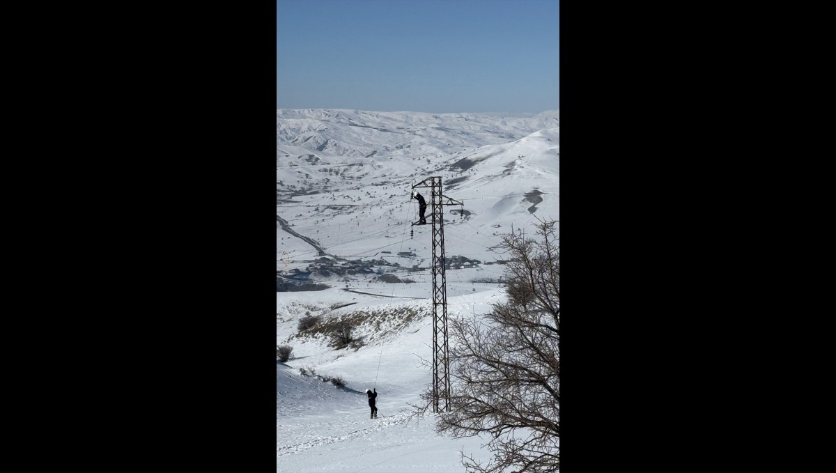 Muş'ta elektrik arıza ekipleri kesintisiz enerji için çaba gösteriyor