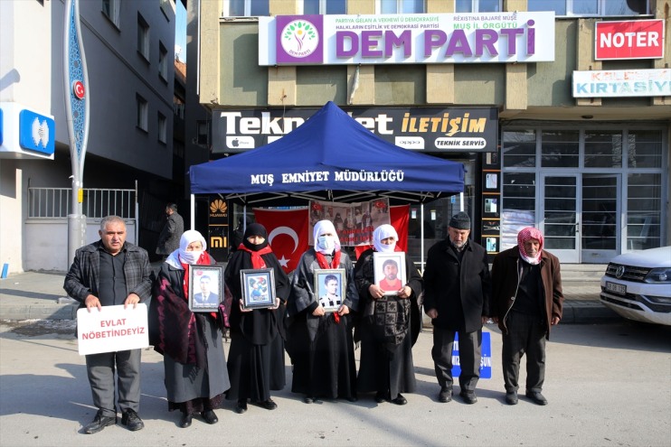 DEM aileler, nöbetini önündeki Muşlu sürdürdü Parti evlat 7