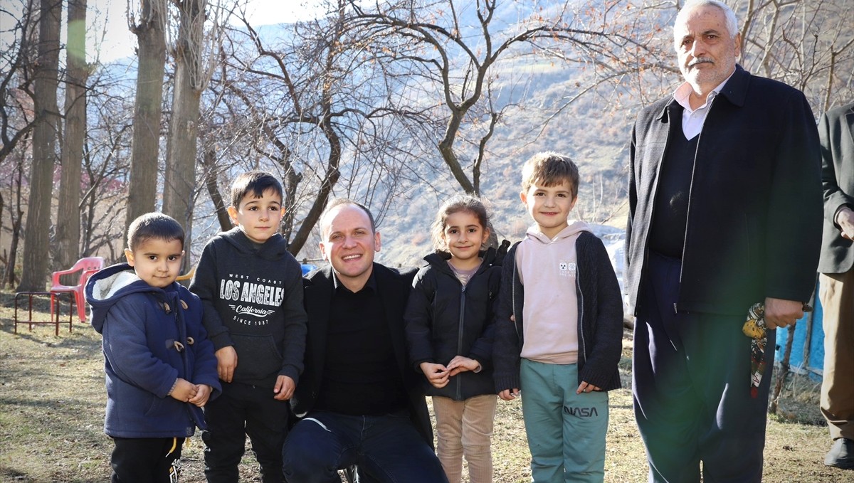 Şemdinli Kaymakamı Akpınar, köy ziyaretlerine devam ediyor