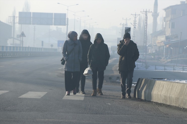 eksi kütleleri gösterdiği Nehri