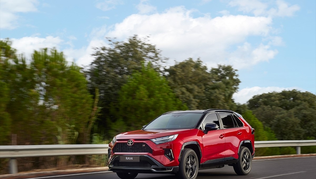 Toyota, RAV4 GR SPORT'u satışa sundu