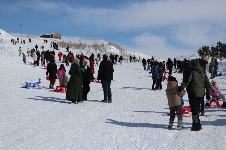 yağışıyla başladı Ağrı