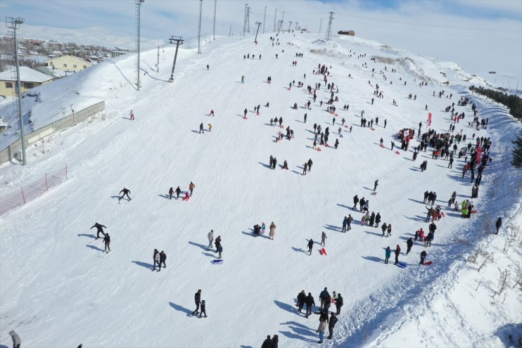 yağışıyla kayak sezonu tekrar Ağrı