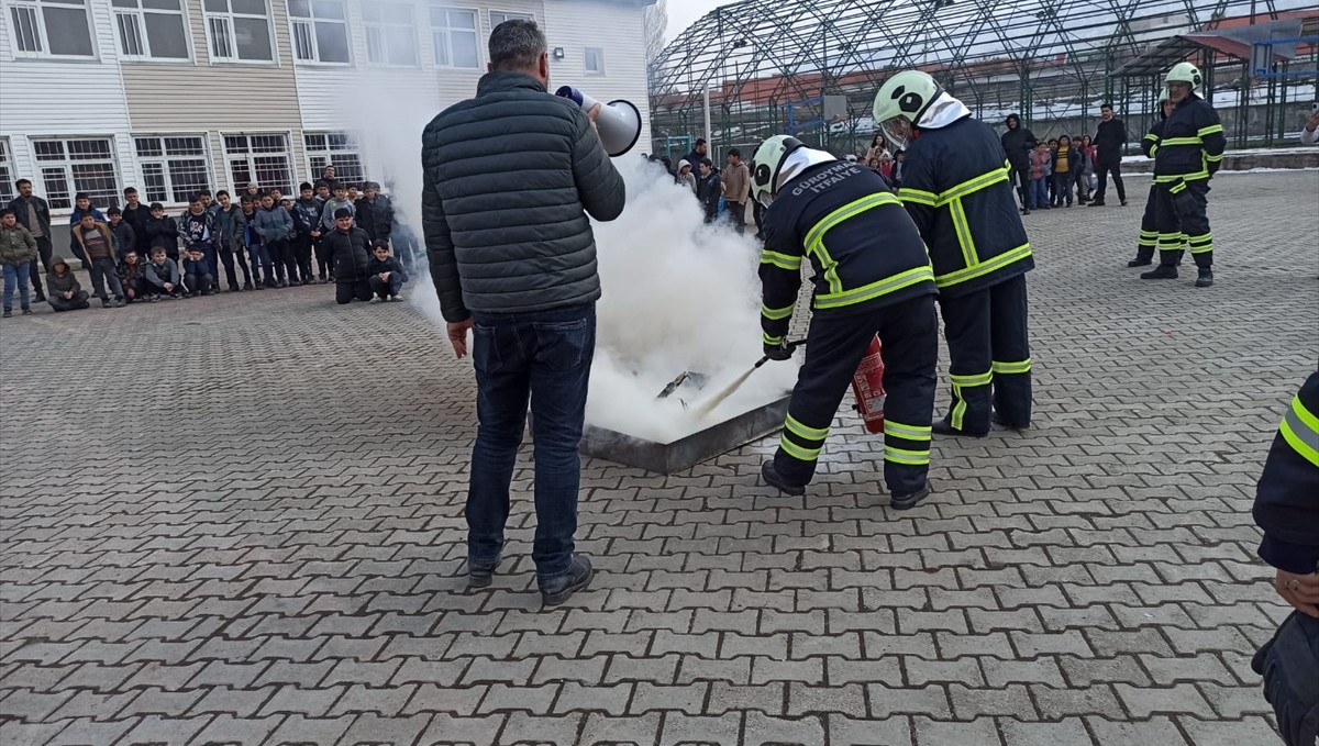 Güroymak'ta yangın tatbikatı yapıldı