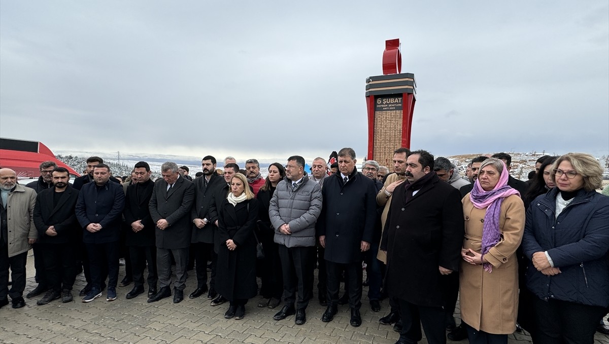 Malatya'da 6 Şubat depremleri nedeniyle anma programı düzenlendi