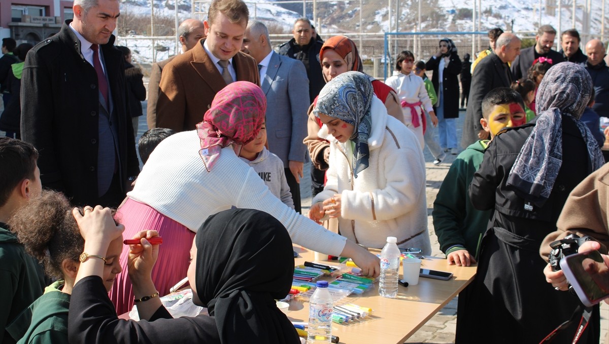 Malatya'da öğrenciler geleneksel oyunlarla buluştu