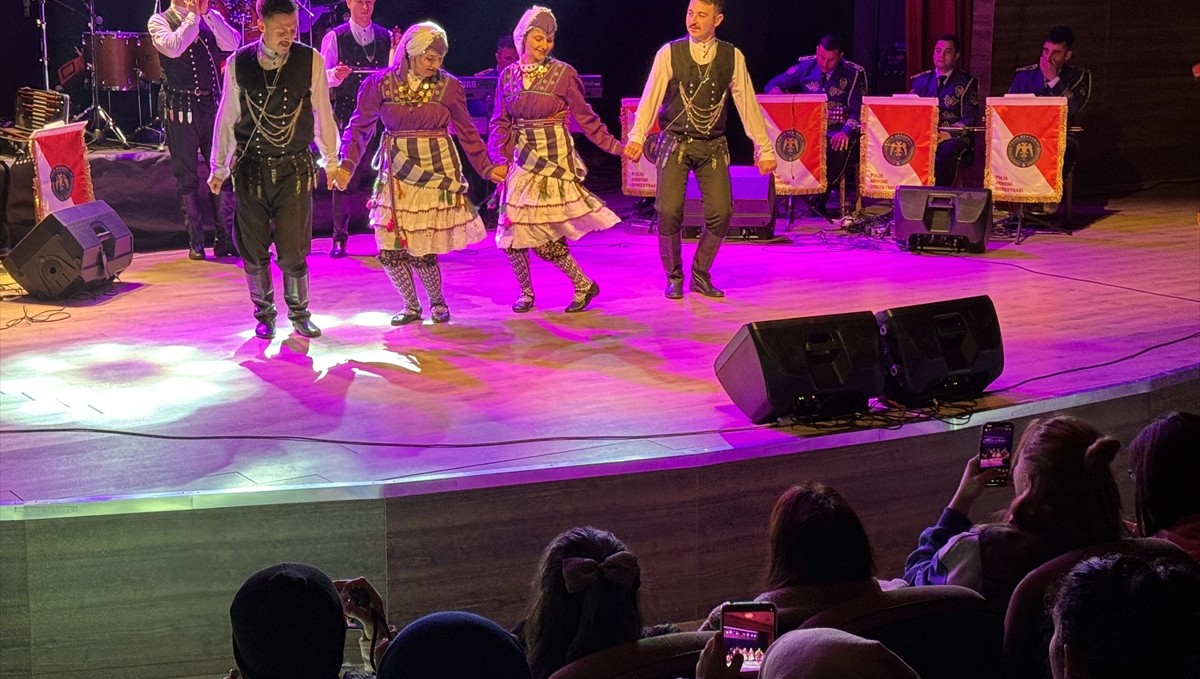 Polis Akademisi Bandosu Ardahan'da konser verdi