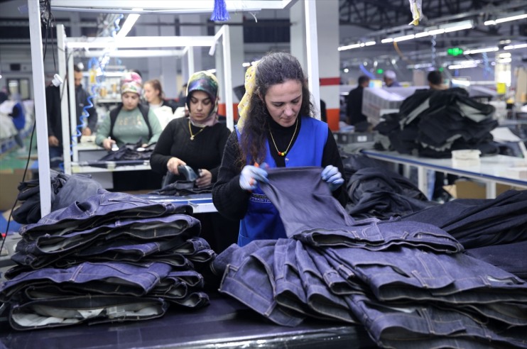 kurarak memleketine göç 190 istihdam Terör kişiye ettiği sonra yıllar sağladı fabrika nedeniyle 4